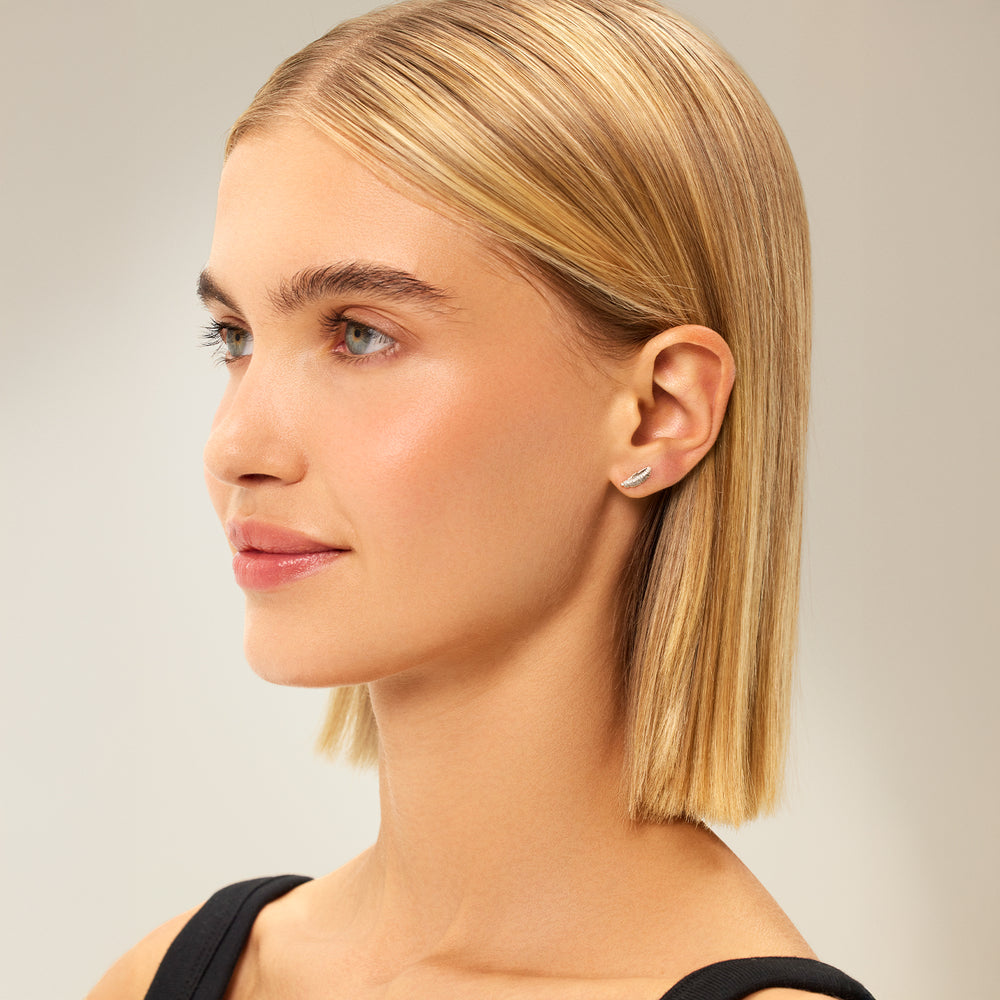 Shimmery Raven Feather Sabit Küpe